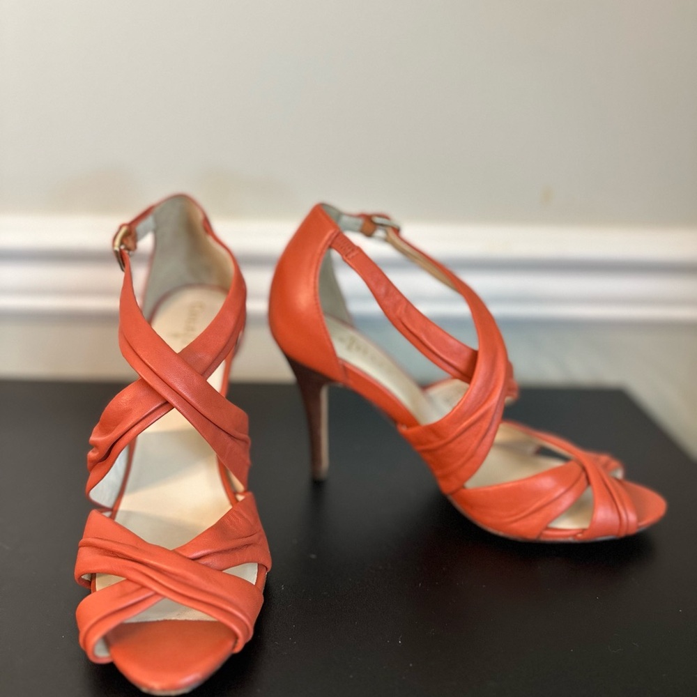 Cole Haan NikeAir Coral Real Leather Ankle Strappy Heels Sandals size 6 B